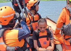 Terjatuh ke Sungai Brantas, Seorang Pria Berhasil Diselamatkan