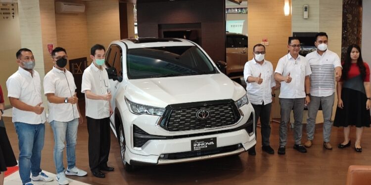 Launching All New Kijang Innova Zenix Memukau Warga Kediri