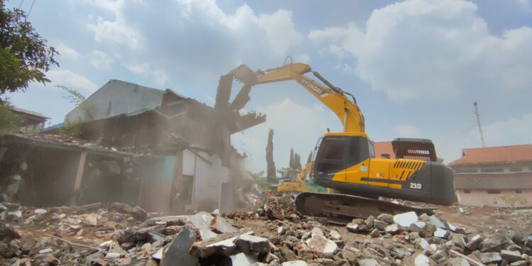 Eksekusi 10 Rumah di Kota Kediri Diwarnai Penolakan