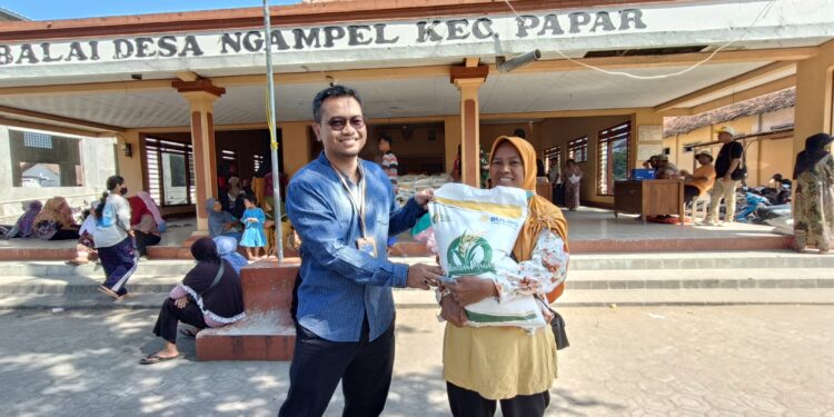 2837 Ton Beras Bulog Kediri Disalurkan Untuk Warga Penerima Bantuan Pangan (PBP)