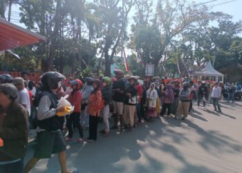 BULOG KEDIRI PASTIKAN BERAS OPERASI PASAR (SPHP) TERSEDIA SEPANJANG TAHUN