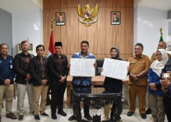 Wali Kota Kediri Bersama Ketua KPU dan Bawaslu Tanda Tangani NPHD Pilkada dan Pendanaan Pemilihan Serentak Tahun 2024