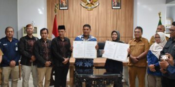 Wali Kota Kediri Bersama Ketua KPU dan Bawaslu Tanda Tangani NPHD Pilkada dan Pendanaan Pemilihan Serentak Tahun 2024