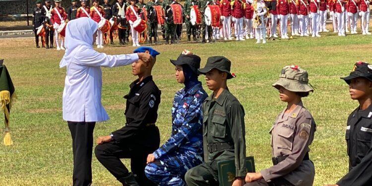 Gubernur Jawa Timur Hadiri Pembaretan 5 SMA Taruna di Jatim Dan Harapan Untuk Masa Depan
