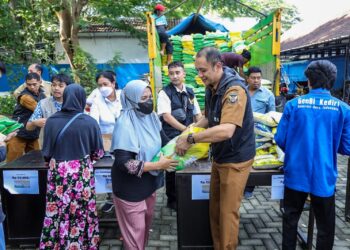 Harga Beras Kian Melambung, Pemkot Kediri Gelontorkan 30 Ton Beras Dalam Operasi Pasar