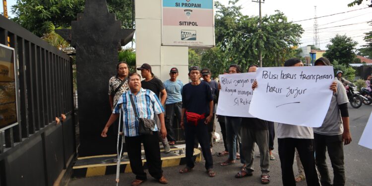 Datangi Mapolres, Warga Kota Kediri Minta Polri Tetap Jaga Integritas