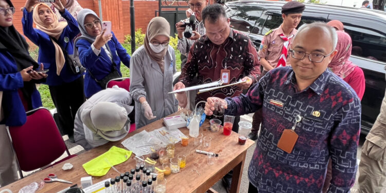 Langkah Dinkes Kota Kediri Lindungi Warga Dari Takjil Mengandung Zat Berbahaya