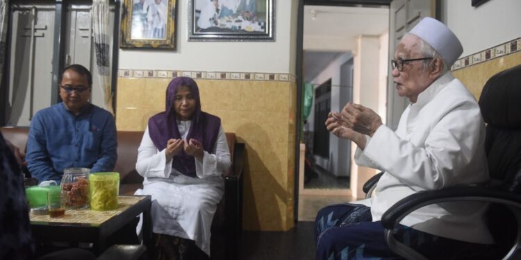 Jalin Silaturahmi Menjelang Ramadan, Pj Wali Kota Kediri Sowan Ke Kediaman Para Ulama
