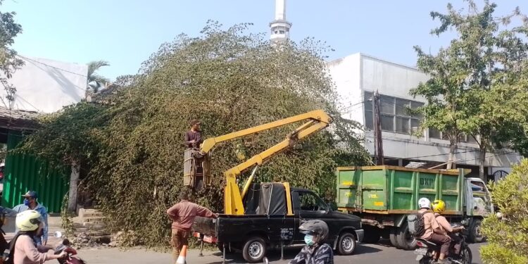 Jelang Idul Fitri, DLHKP Kota Kediri Siagakan Ratusan Petugas Agar Kebersihan Terjaga