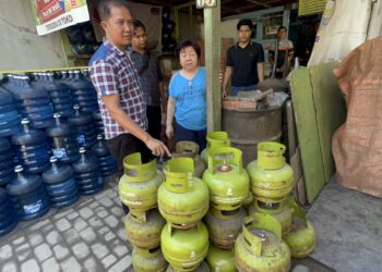 Pastikan Stok Beras Dan Elpiji Aman, Polisi Kota Kediri Sidak Pangkalan Elpiji dan Beras