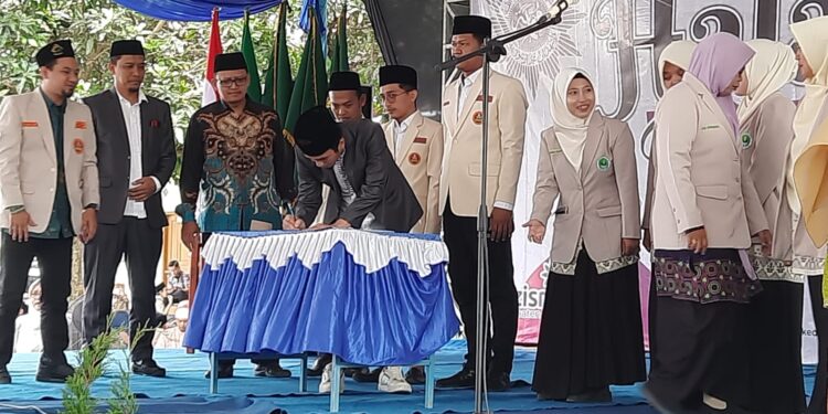 Pimpinan Pemuda Muhammadiyah dan Nasyiatul Aisyiyah di Kediri Resmi Dikukuhkan