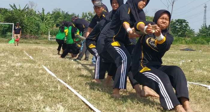 Lomba permainan tradisional pelajar Kediri 2024