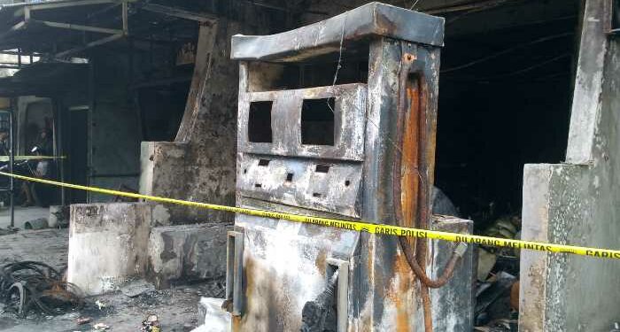 Salah satu ruko di Jalan Tembus Kaliombo yang terbakar