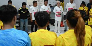 Vinanda Prameswati bersama para pemain IPK