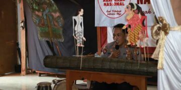 Peringatan HAN 2024, Polsek Plemahan Ajak Anak-anak Bermain- Belajar Bersama