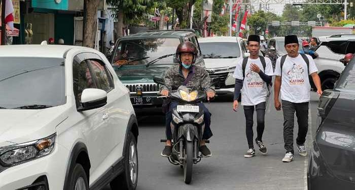 Tuntaskan Nazar, Kader dan Relawan Katino-Zidna Berjalan Kaki Temui Prabowo
