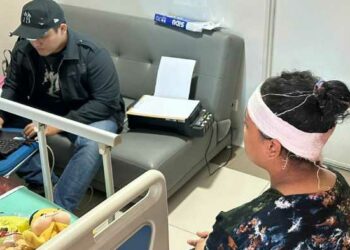Serahkan Bantuan, Polres Kediri Terus Pantau Kondisi Korban Penyiraman Air Keras