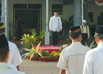 Momen Upacara HUT RI ke 79, PG Pesantren Baru Apreasiasi Dedikasi Karyawan