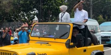 Didampingi 21 Anggota DPRD dan Ribuan Pendukung, Vinanda – Gus Qowim Keliling Kota Kediri