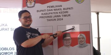 Mas Dhito Borkomitmen Selesaikan Persoalan Guru Honorer