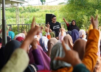 Mas Dhito Borkomitmen Selesaikan Persoalan Guru Honorer