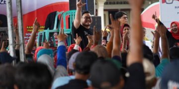Mas Dhito Borkomitmen Selesaikan Persoalan Guru Honorer
