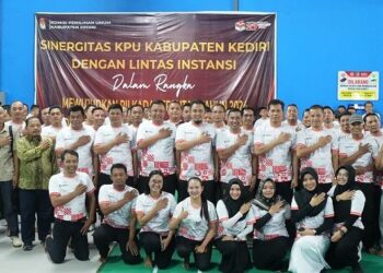 Mas Dhito Borkomitmen Selesaikan Persoalan Guru Honorer