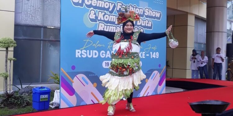 Lomba Fashion Si Gemoy Semarakkan HUT ke 149 RSUD Gambiran Kota Kediri