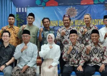 Jalan Kaki Susuri Bandar Kidul, Gus Qowim Kenalkan Sapta Cipta Kediri Mapan Pada Warga