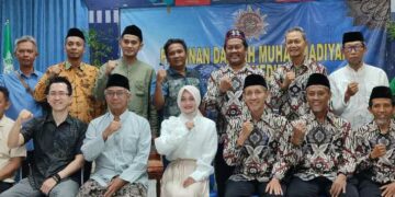 Jalan Kaki Susuri Bandar Kidul, Gus Qowim Kenalkan Sapta Cipta Kediri Mapan Pada Warga