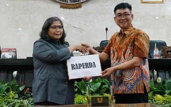 Rapat Paripurna DPRD Kota Kediri, Raperda APBD TA 2025 Disetujui Menjadi Perda