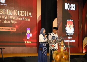 Tampil Menyakinkan di Debat Publik Kedua, Mbak Vinanda – Gus Qowim Serukan Perubahan