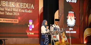Tampil Menyakinkan di Debat Publik Kedua, Mbak Vinanda – Gus Qowim Serukan Perubahan