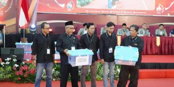 Rekapitulasi KPU Kediri Usai, Partispasi Masyarakat Meningkat Hingga 72 Persen
