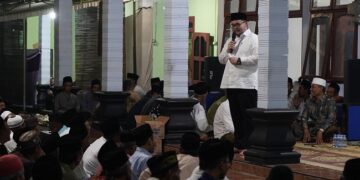 Mas Dhito Ikut Tahlilan Bareng Warga di Ponpes Raudlatul Ibaad Plemahan