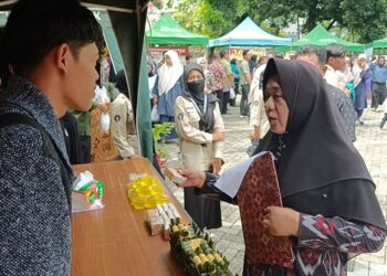 Bazaar HUT ke-42 Fakultas Pertanian Uniska Kaya Kreasi Pertanian