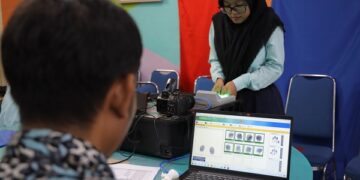 Permudah Layanan Perekaman KTP-El Siswa, Dispendukcapil Kembali Sambangi Belasan SMA