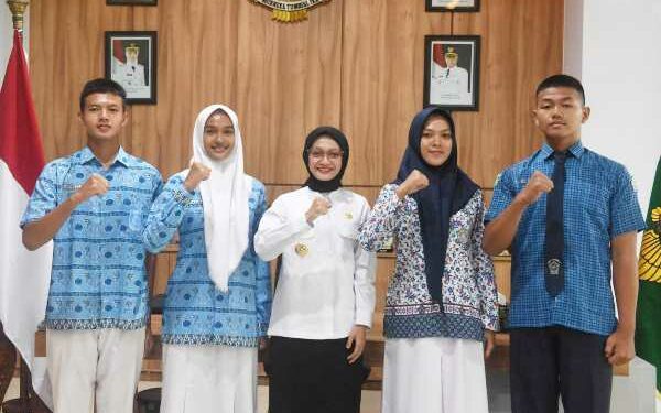 Ikut Seleksi Tingkat Provinsi, Mbak Wali Semangati 4 Calon Paskibraka Kota Kediri