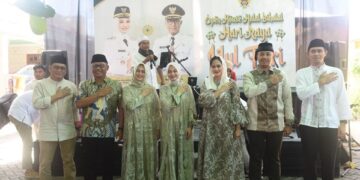 Wali Kota Kediri Salat Idul Fitri dan Gelar Open House di Kediamannya