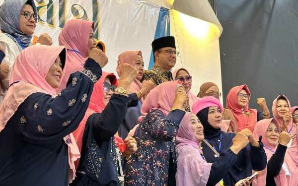 Ribuan Simpatisan Padati Halal Bihalal Bersama Anies Baswedan di Kediri