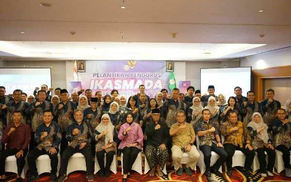 Pengurus dan Penasihat IKASMADA 2025-2029 Dilantik, Dihadiri Wawali Gus Qowim
