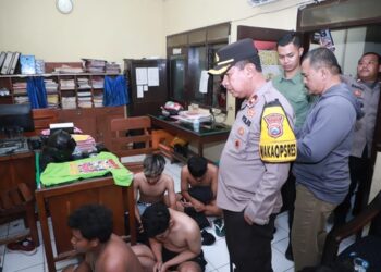 Mabuk – Serang Polisi Berjaga, 29 Orang Diamankan Polres Kediri