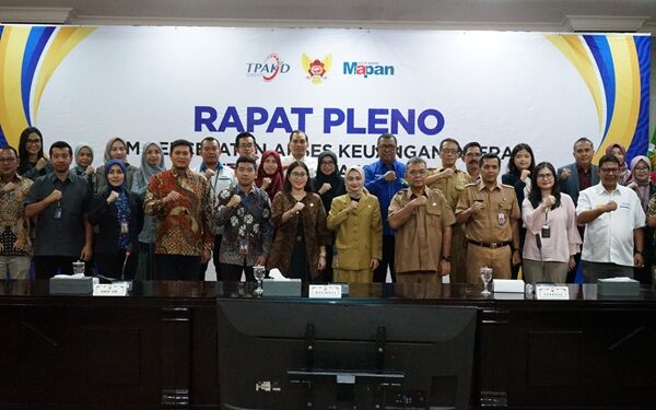Mbak Wali Beri Arahan Kebijakan Strategis TPAKD Tahun 2025, Wujudkan Kota Kediri MAPAN