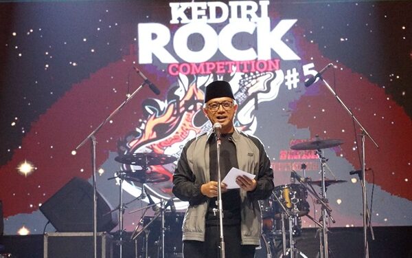 Gus Qowim Hadiri Kediri Rock Competition Ke-5