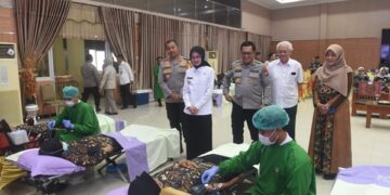 Peringati Hari Thalasemia Sedunia, Mbak Wali Berbagi Kebahagiaan Bersama Para Pejuang Thalasemia