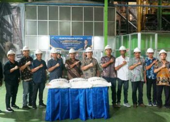 Monitoring PG Pesantren Baru, Dirut PT SGN Optimistis Musim Giling 2025 Lampaui Target