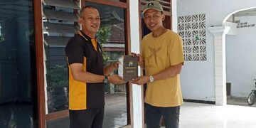 Polres Kediri Bantu Perbaiki Mushola Tersambar Petir