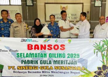 Berbagi Berkah Musim Giling 2025, PG Meritjan Salurkan Ratusan Paket Sembako ke Warga