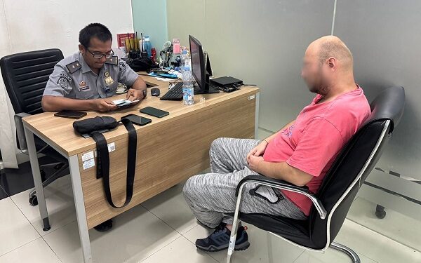 Jaga Kedaulatan Hukum, Imigrasi Kediri Tindak WN Slovakia Langgar Aturan