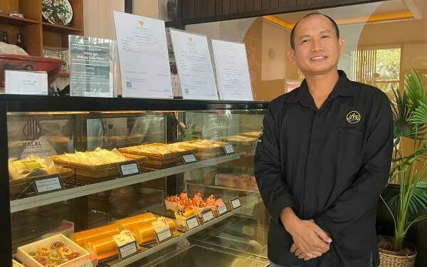 Dari Mont Blanc Hingga Roll Cake: Aris Udagawa Suguhkan Cita Rasa Khas Japanese Cake di Kediri